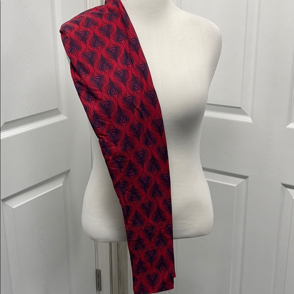 LuLaRoe One Size Red & Blue Feather Leggings NWT